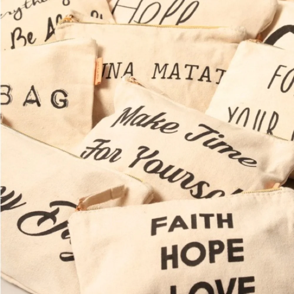 Bundle of 5 Cosmetic Bags - Picture 4 of 5